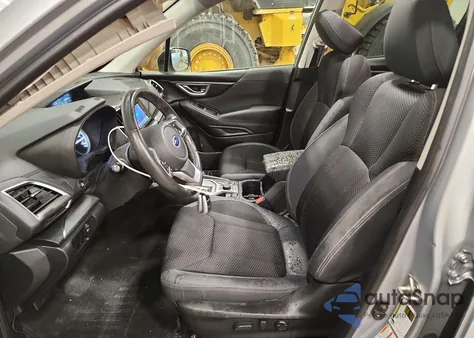 2019 Subaru Forester Premium z USA, uszkodzony, nr VIN JF2SKAGC9KH473488